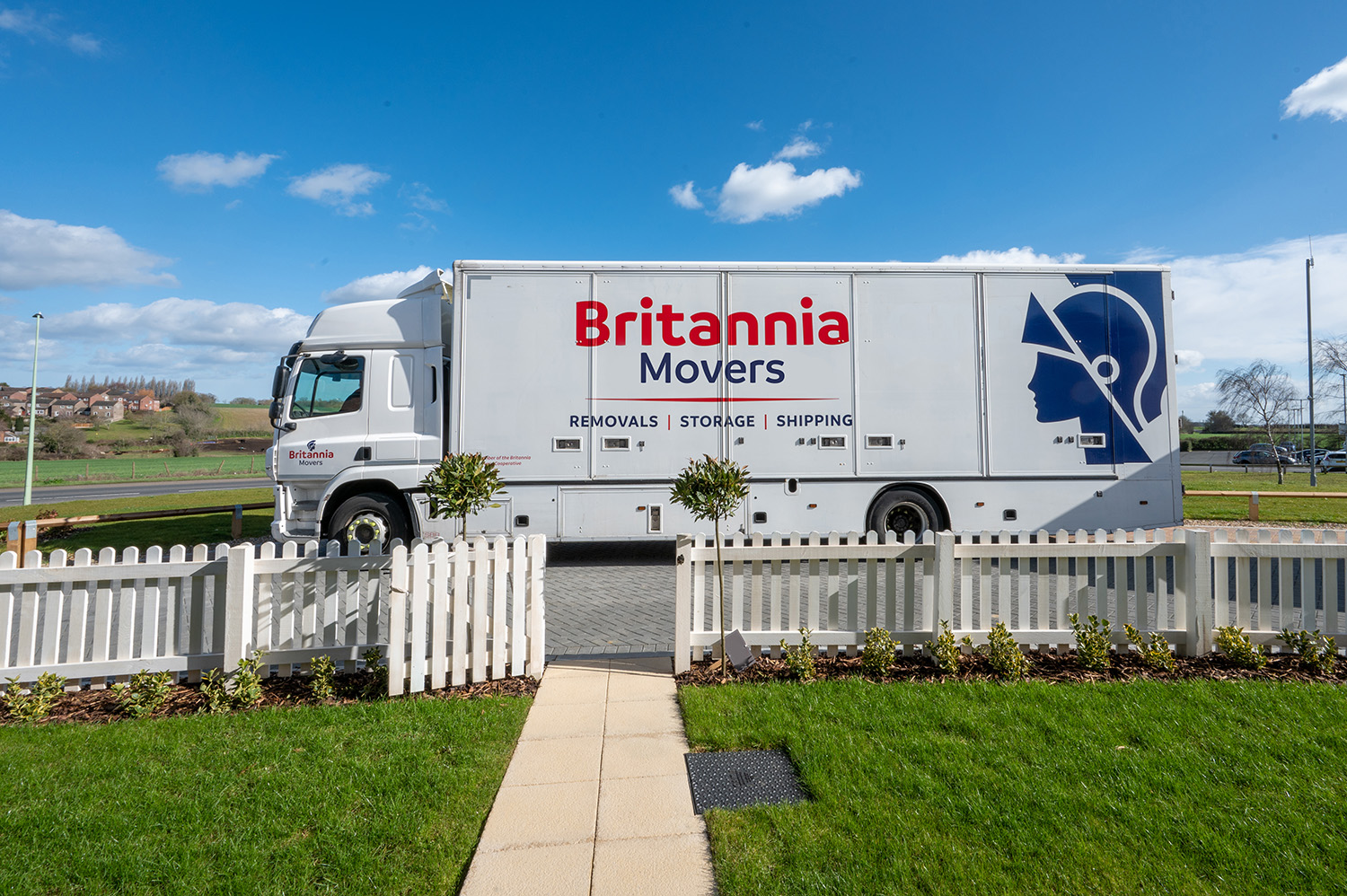 britannia pink jones removal truck